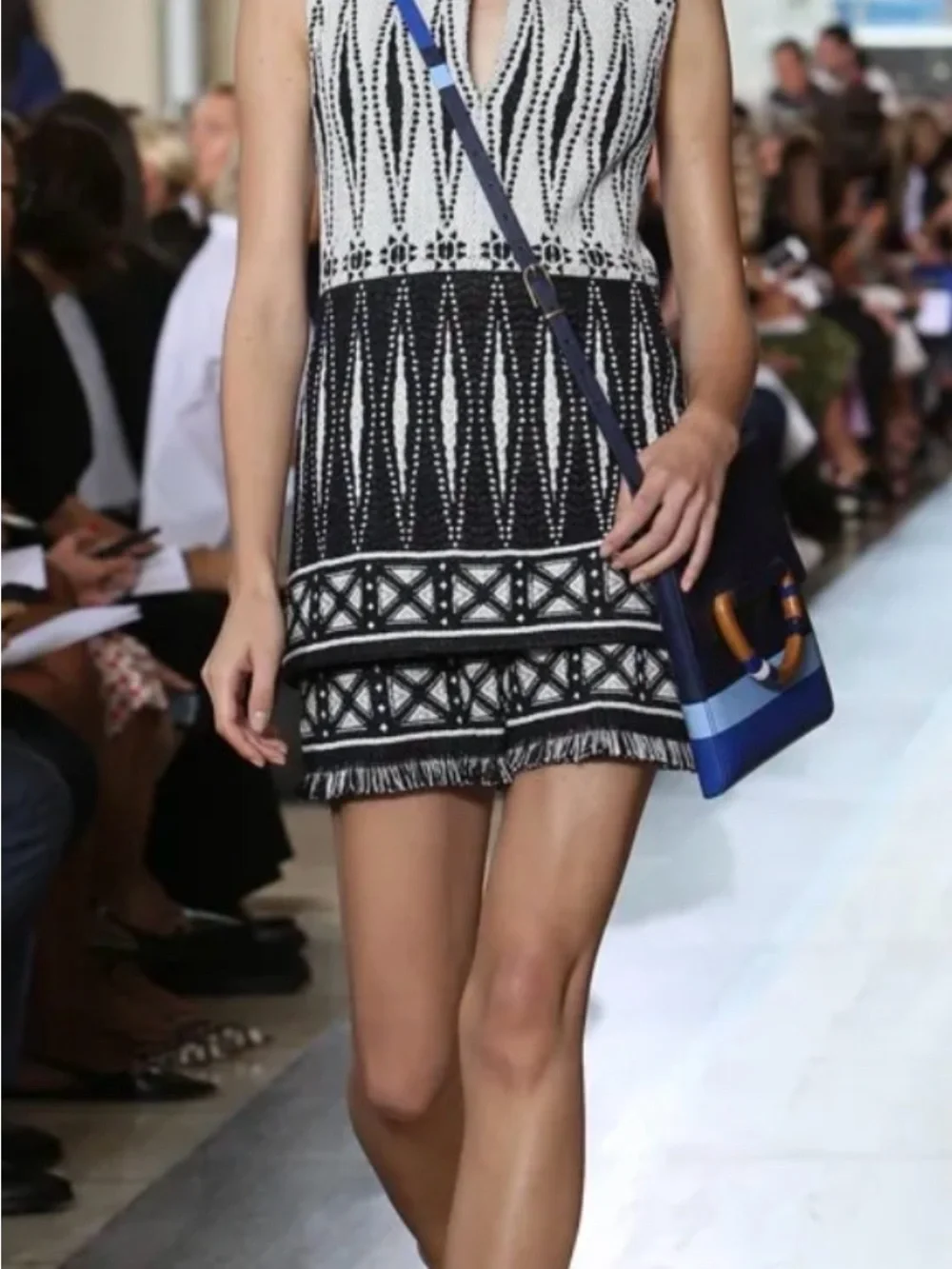 Tory Burch Savora black-and-ivory tweed fringe dress pit-pit 20 (mix52)